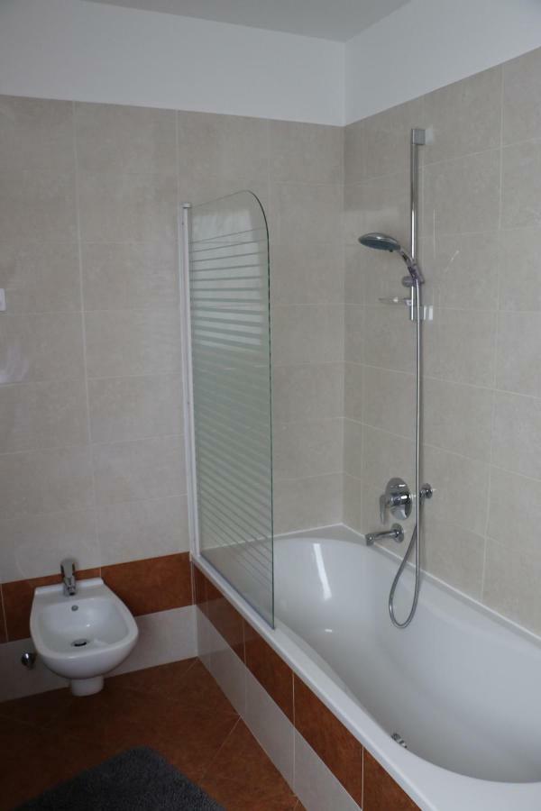 Appartment Larcher - Meinhard Merano Bagian luar foto